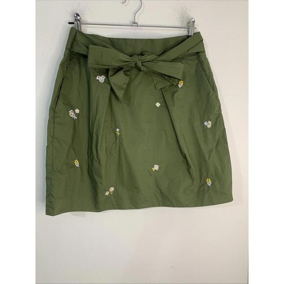 J Crew Women’s Green Embroidered Flowers Fitted Mini Skirt Size 10 NWOT - Picture 1 of 12